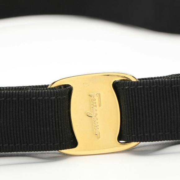 ‼️SOLD‼️ Salvatore Ferragamo Vara Bow Grosgrain Ribbon Belt - Picture 2 of 5